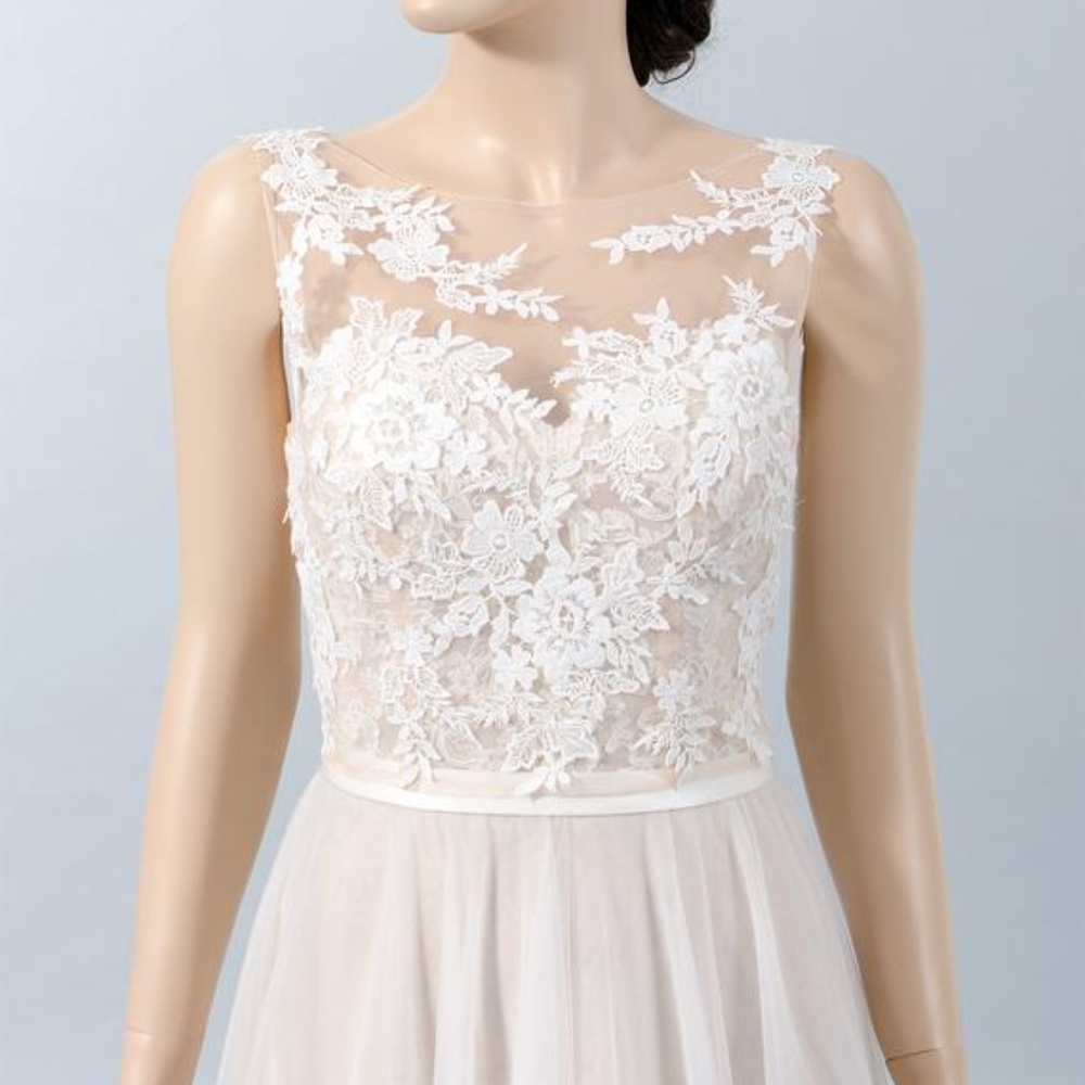 Wedding dress topper sleeveless lace bolero jacket